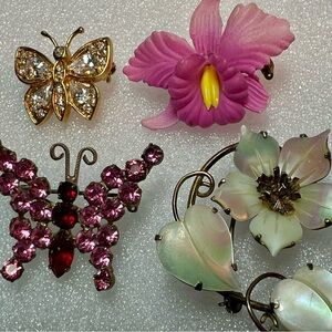 Butterflies and flowers Brooch Set-Vintage 4 brooches/pins